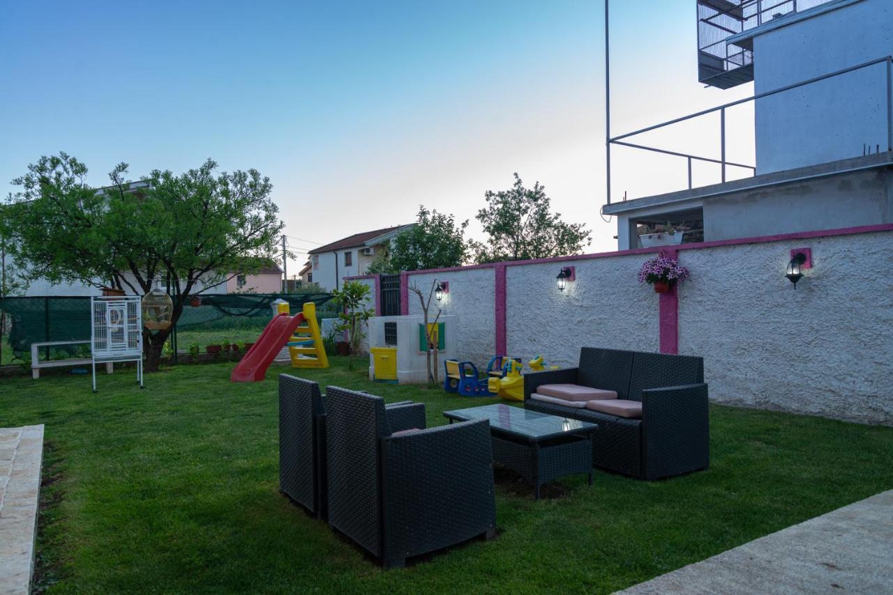 Apartman Mona بودغوريتْسا المظهر الخارجي الصورة