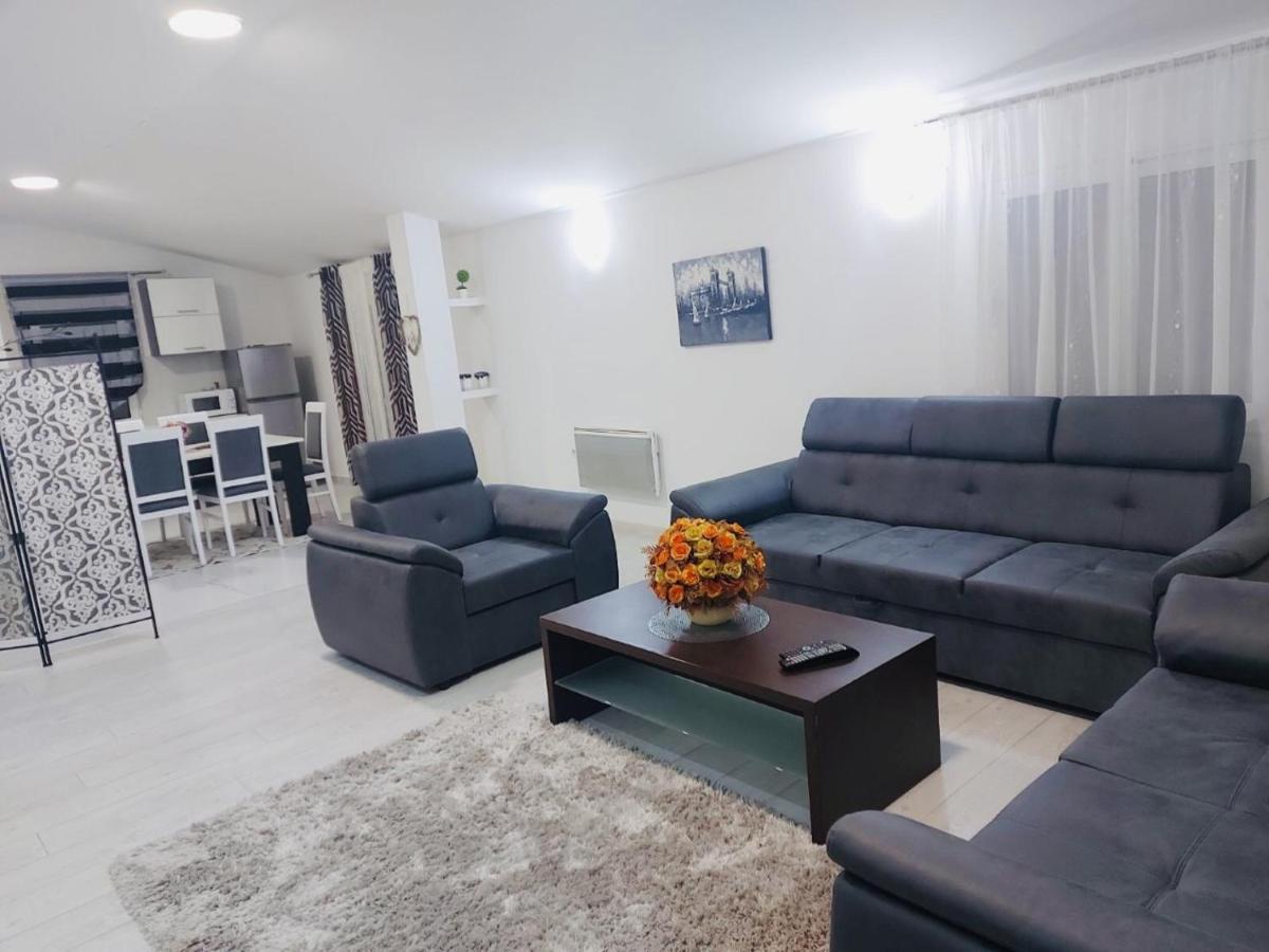 Apartman Mona بودغوريتْسا المظهر الخارجي الصورة