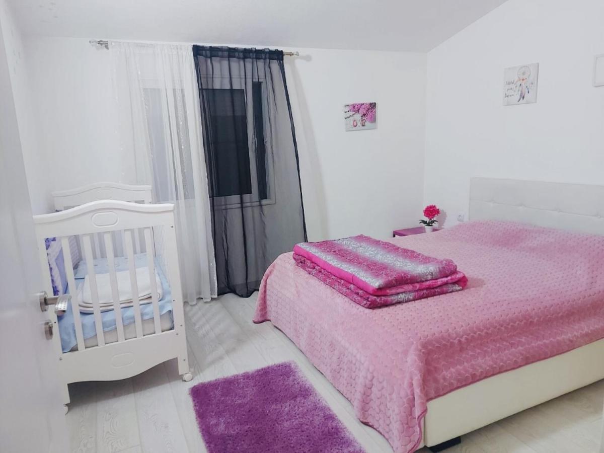 Apartman Mona بودغوريتْسا المظهر الخارجي الصورة